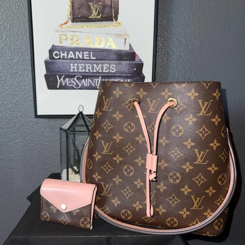 Louis Vuitton Monogram Neonoe MM